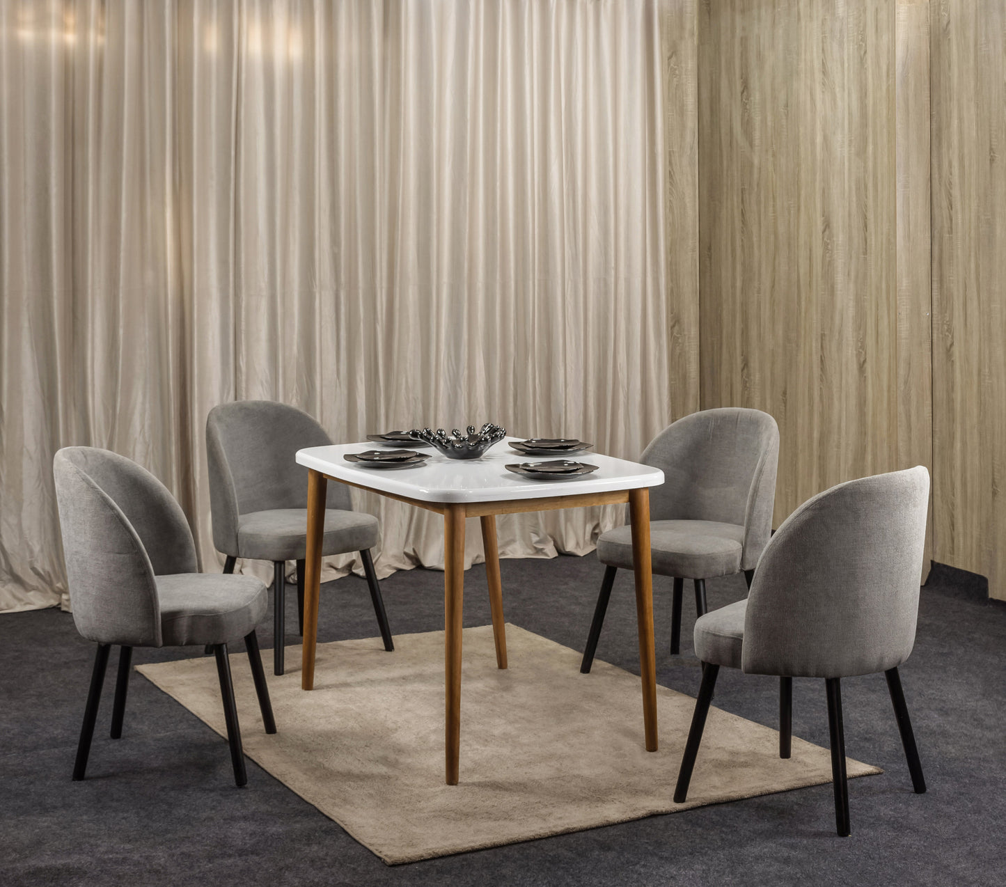 Dining Table - 90 x 90 x 76 cm | HA-DT-155