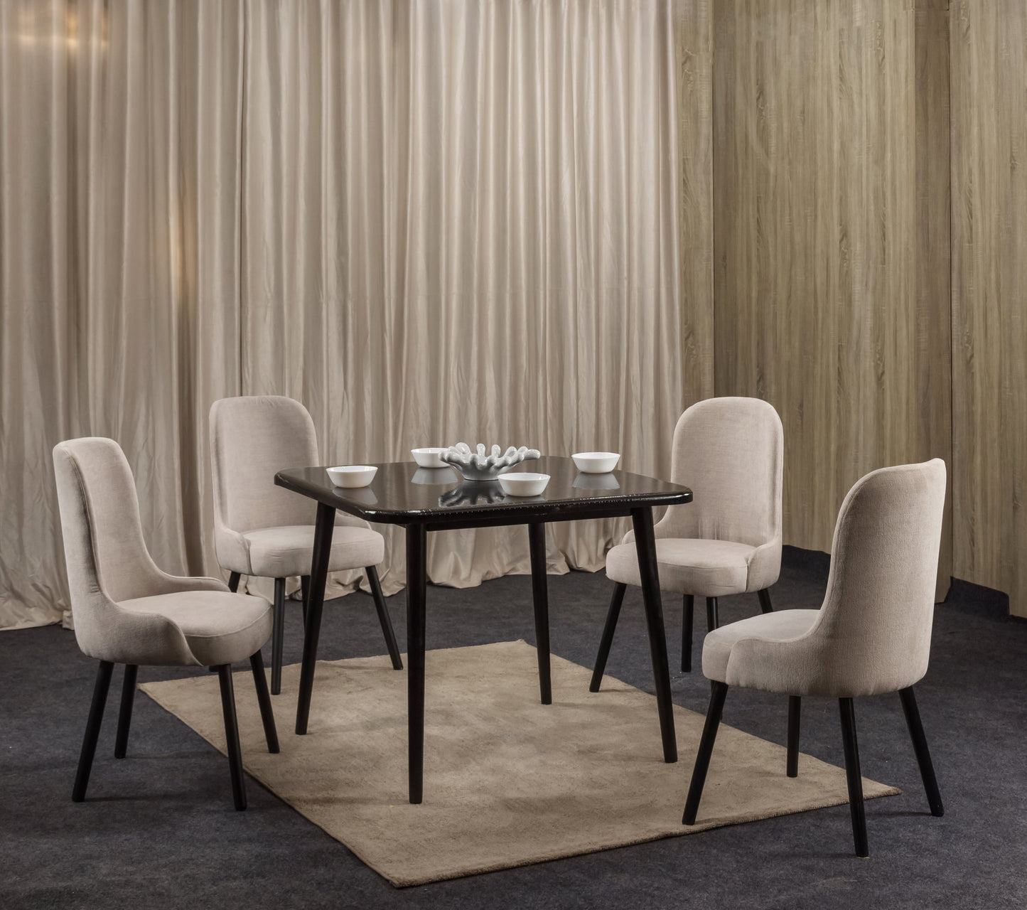 Dining Table - 100 x 100 x 76 cm | HA-DT-151