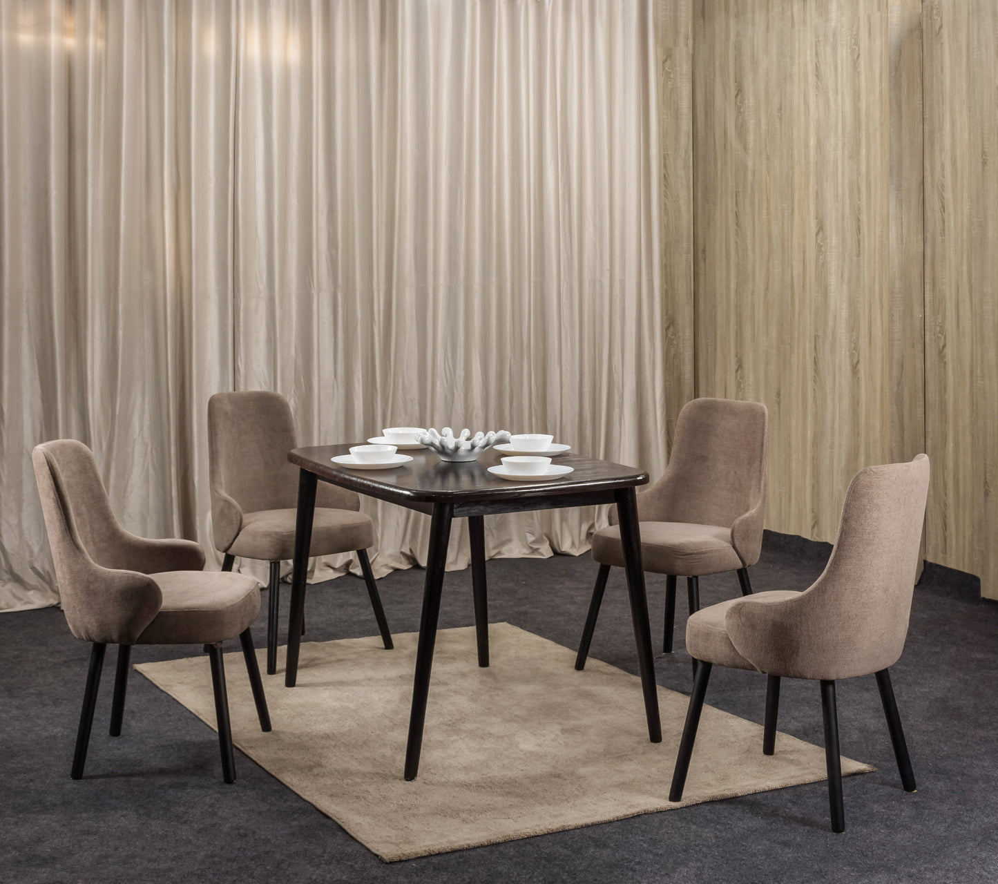 Dining Table - 90 x 90 x 76 cm | HA-DT-154